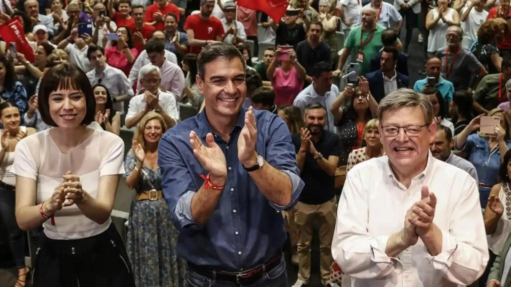 Diana Morant, Pedro Sánchez y Ximo Puig, en un mitin