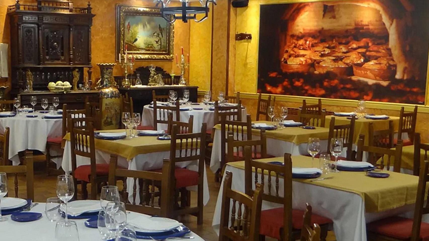 El restaurante del Mesón Casa Pedro en Herrera de Duero