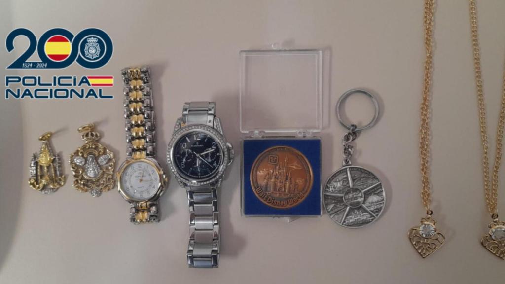 Parte de las joyas sustraídas.
