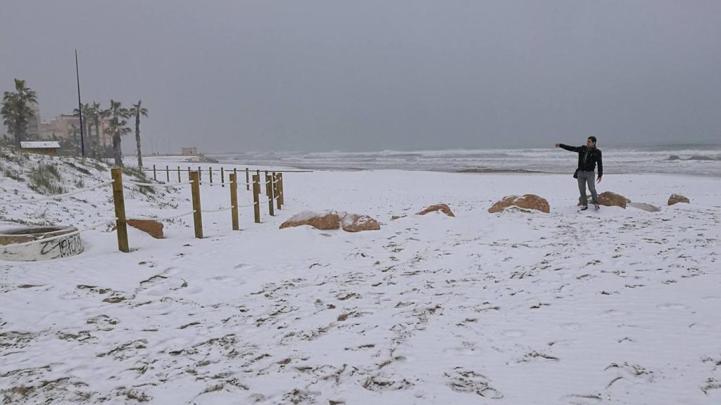 Una playa de Torrevieja el 18 de enero de 2017.