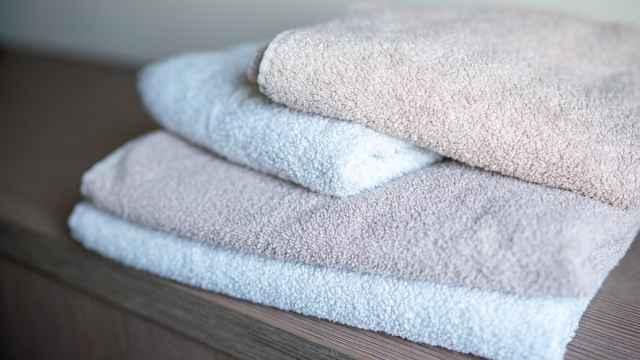 Adiós toallas desgastadas por la humedad y con manchas: el trucazo viral para dejarlas como nuevas