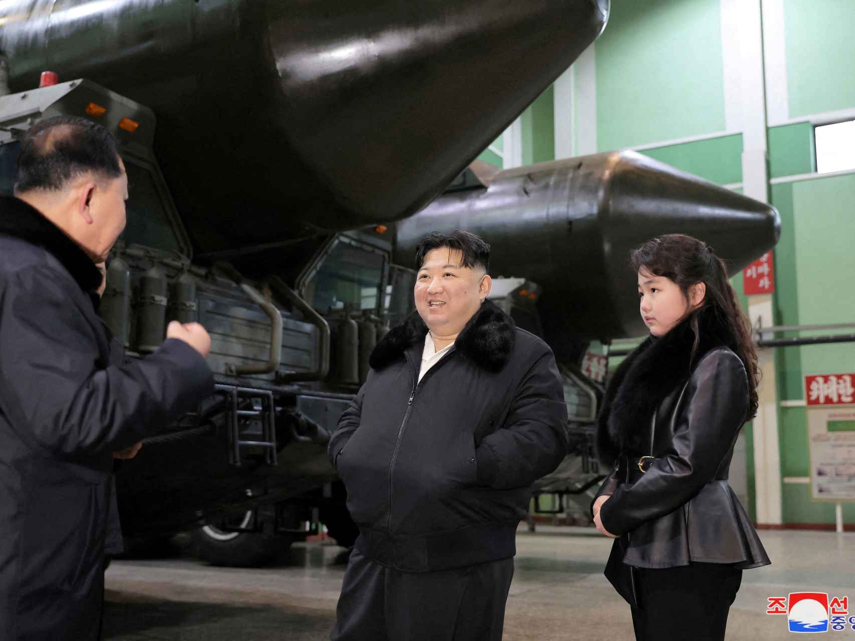 Kim Jong-un en una visita a una planta de producción de vehículos militares el pasado 5 de enero.