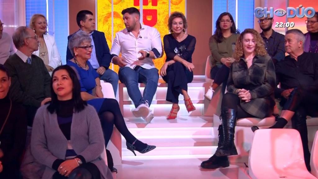 Kike Quintana, Ana Rosa y Manu Marlasca en 'TardeAR'.