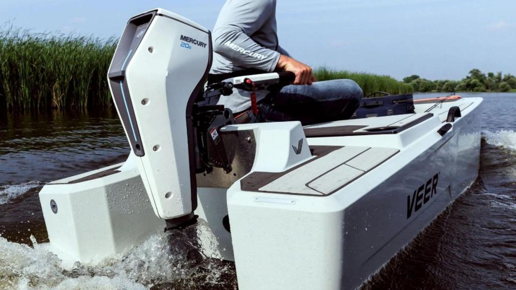 El motor fueraborda eléctrico Avator 20e