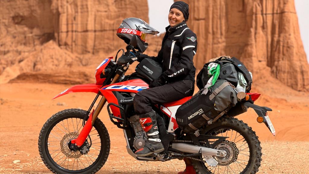 La berciana Paula Belenda en uno de sus viajes por Oriente Medio