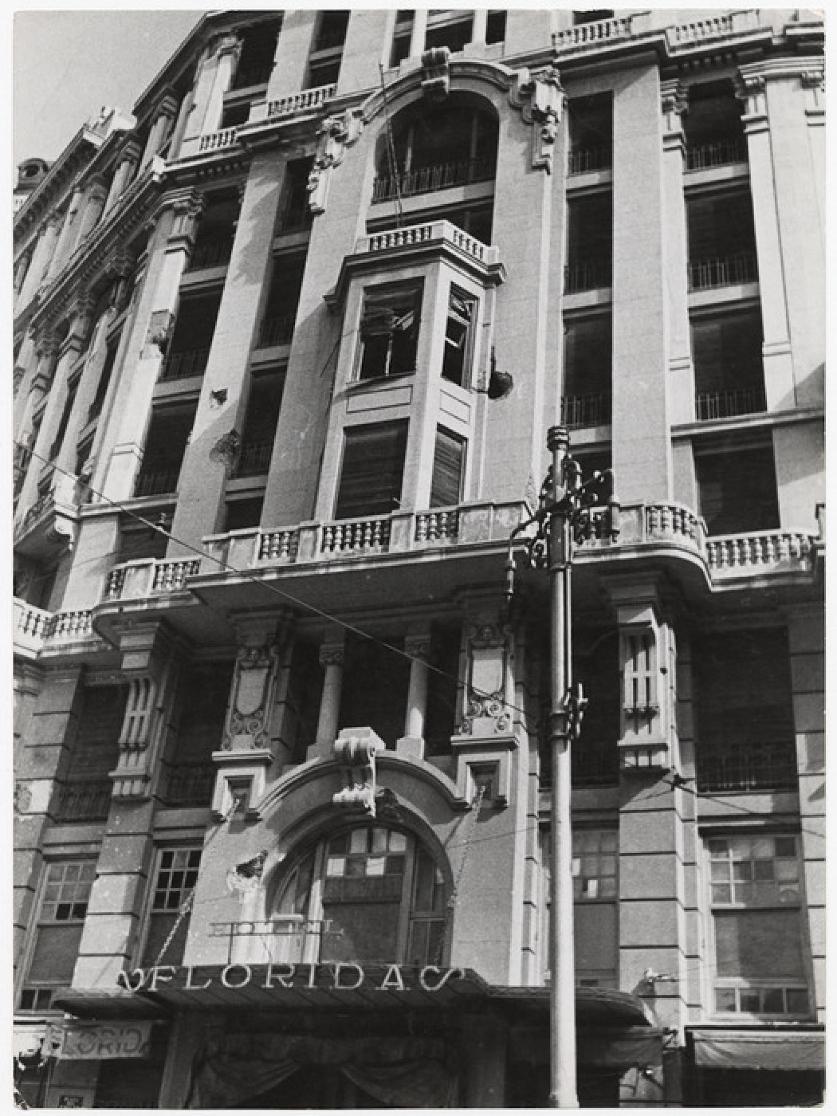 Fachada del Hotel Florida durante la guerra civil española. Foto: David Seymour