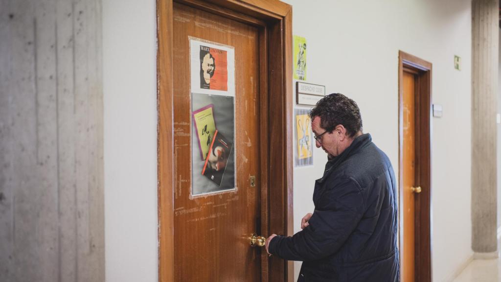 De Francisco, entrando a su despacho en la facultad de Políticas de la Complutense.