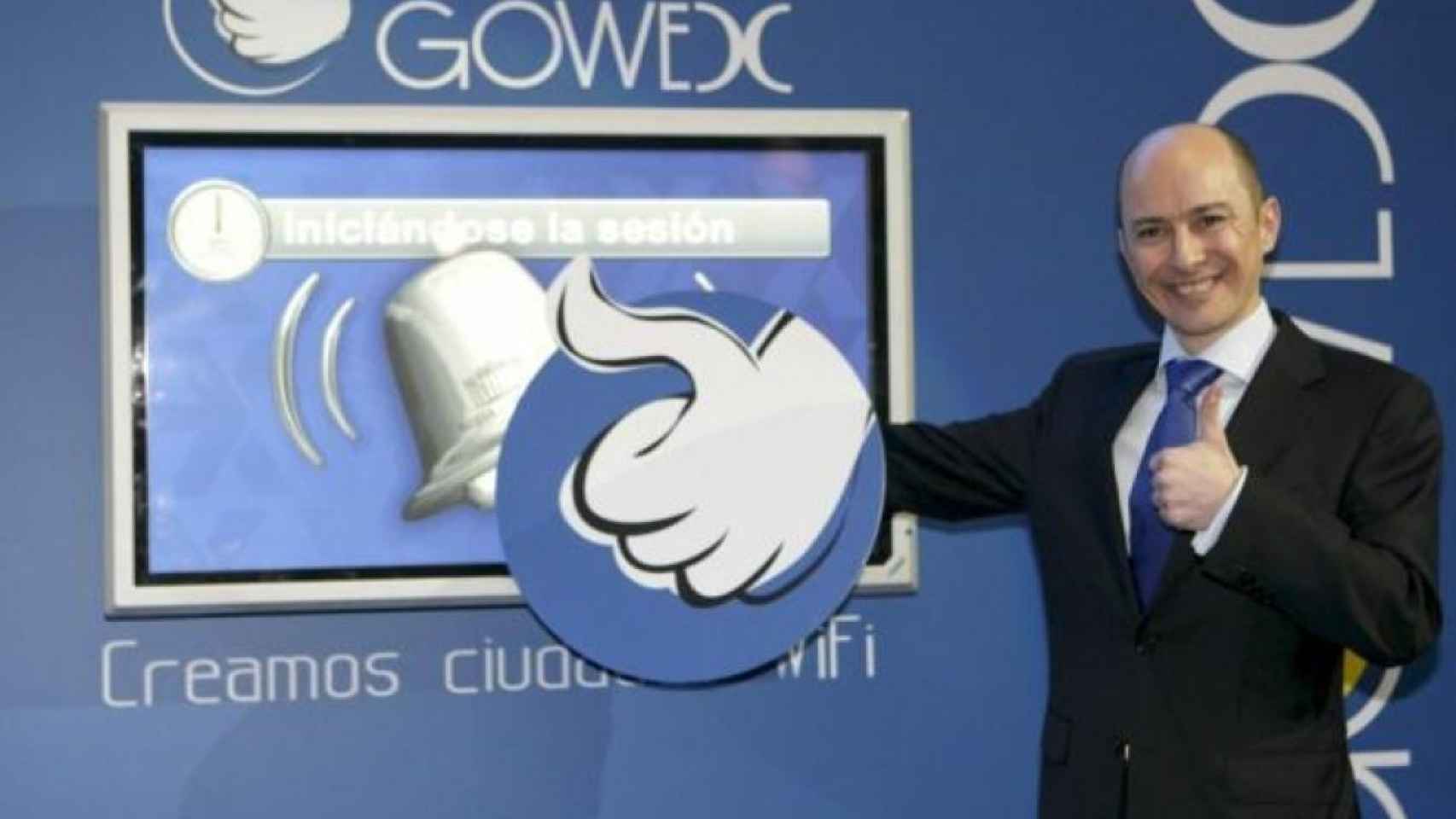 Jenaro García posa junto al logotipo de Gowex