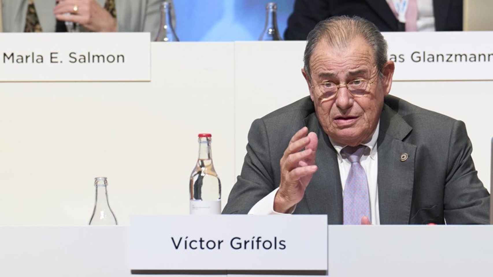 El actual presidente de honor, Víctor Grifols