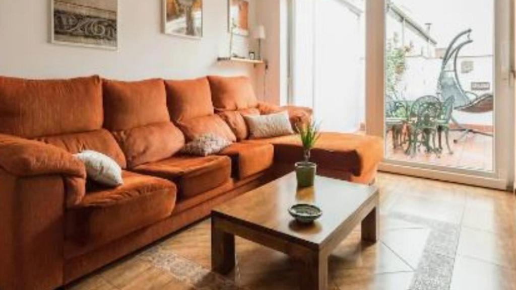 Imagen del anuncio de Airbnb del piso de Relatores 8.