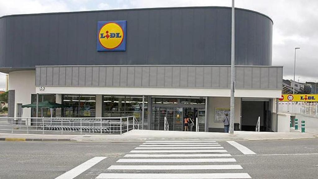 Fachada Lidl.