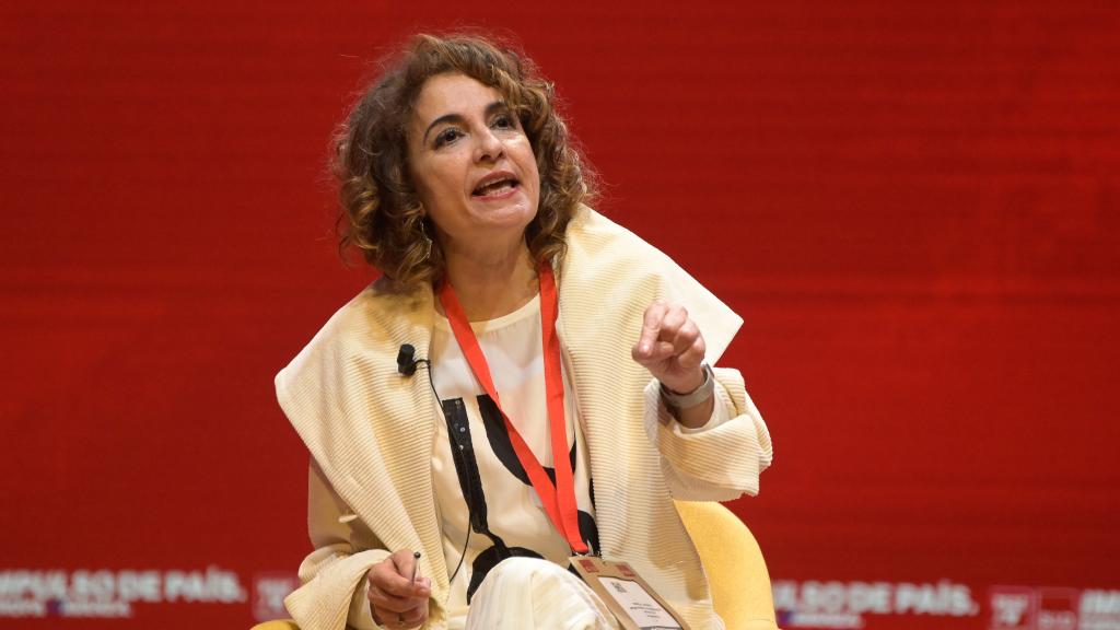 La vicepresidenta primera del Gobierno, María Jesús Montero, este sábado en La Coruña.