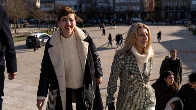 Marta Lois y Yolanda Díaz a su llegada a la reunión con los trabajadores del mar