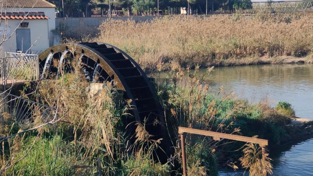 La noria permitía el funcionamiento del molino.