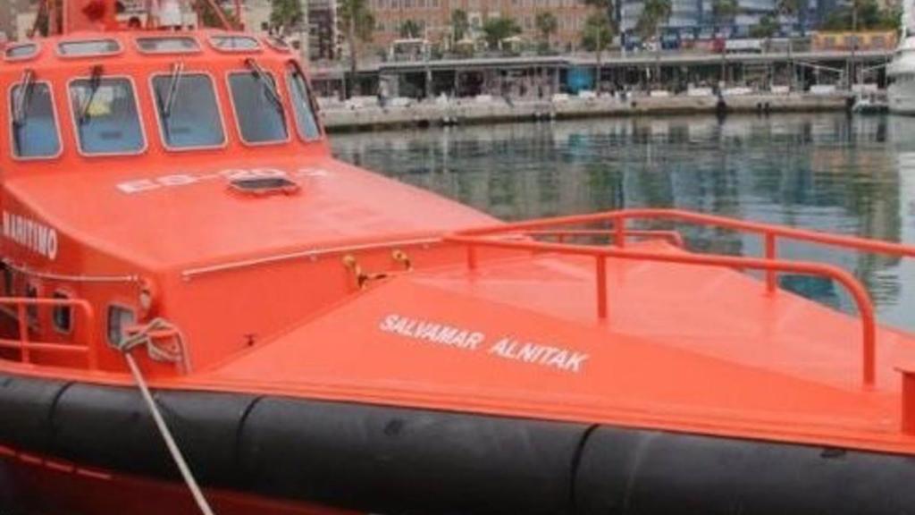 Retoman la búsqueda de los dos jóvenes desaparecidos desde el marte en el mar en Marbella