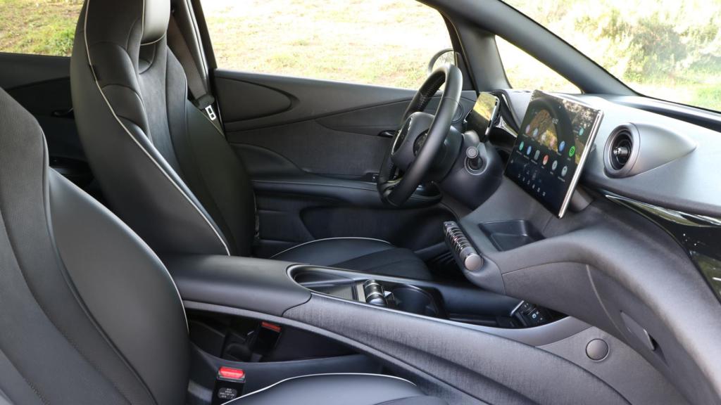 Asientos delanteros del BYD Dolphin.