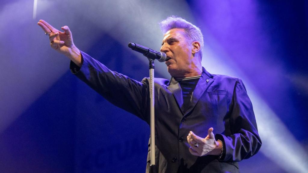 Imagen de Loquillo durante un concierto.