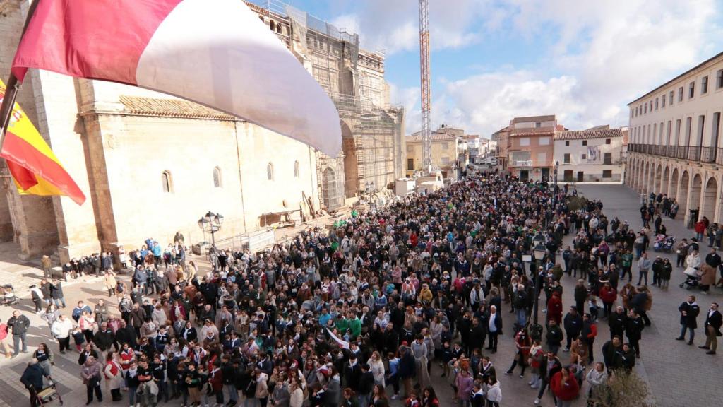 Protesta reivindicativa en la localidad toledana de Yepes para salvar su colegiata. Foto: Facebook Salvemos la Colegiata de Yepes