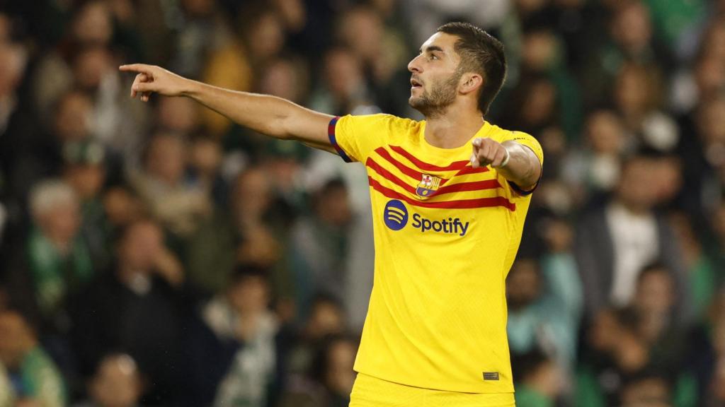 Ferran Torres celebra su gol ante el Betis