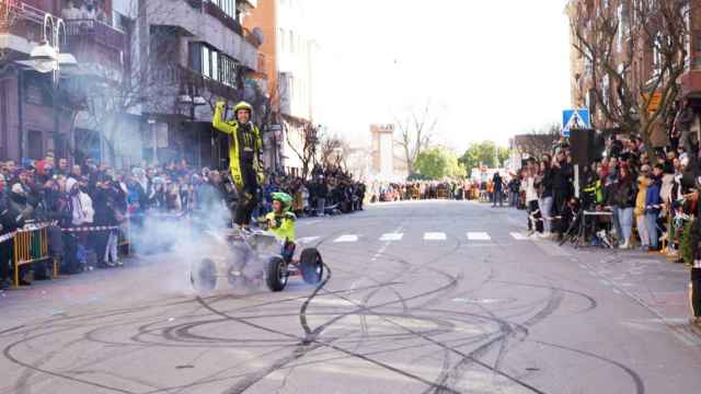 Acrobacias de Jaque & NH Pina Stunt Team en Medina del Campo (Valladolid), con motivo de la concentración motera Motauros