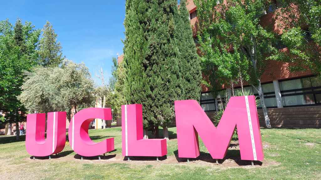 UCLM y Diputación convocan ayudas a proyectos de formación investigadora en el campus de Cuenca