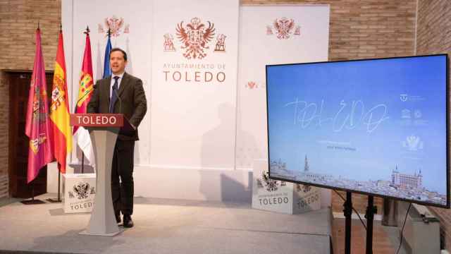 Carlos Velázquez presentando la campaña 'Toledo, tu patrimonio mundial'. Foto: Javier Longobardo