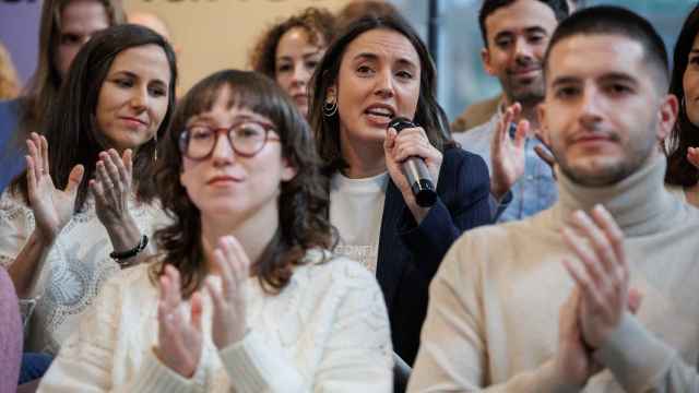 La exministra de Igualdad, Irene Montero, presenta su candidatura a las elecciones europeas acompañada de la secretaria general de Podemos, Ione Belarra.