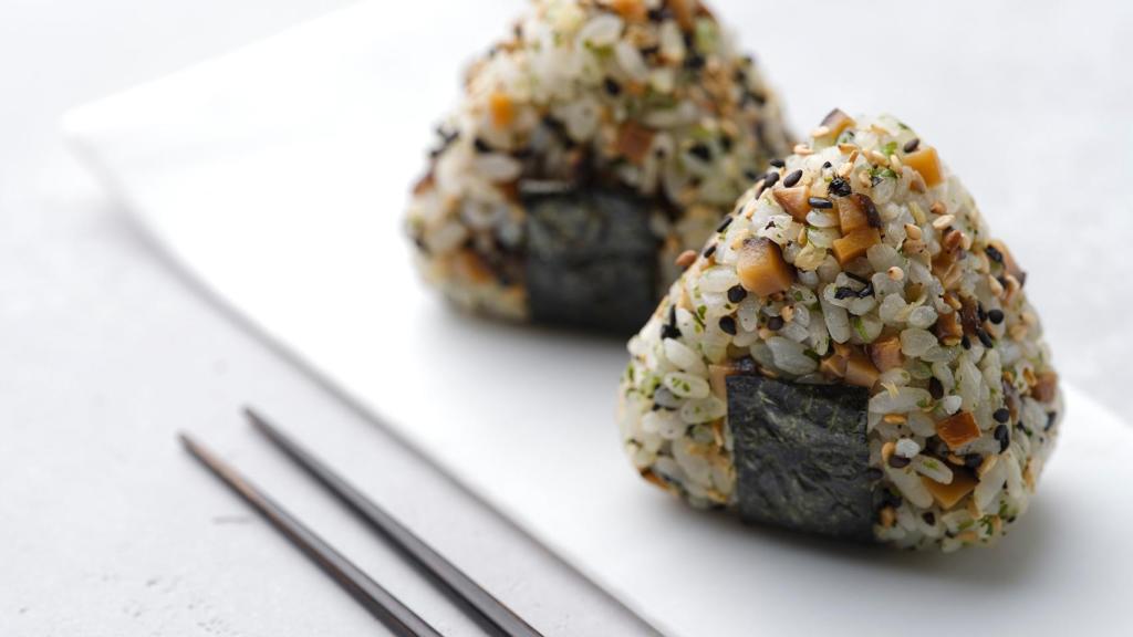 El Shitake Onigiri de Albert Adrià y Sushi Shop.