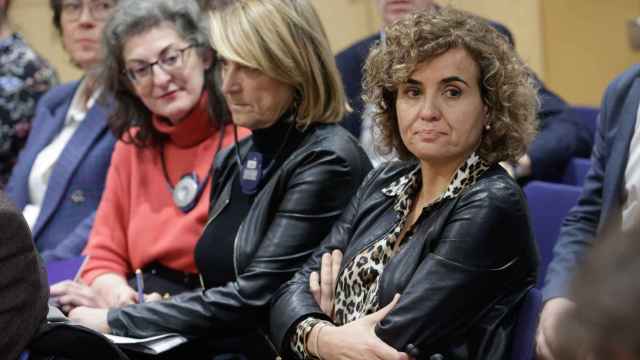 La líder del PP en el Parlamento Europeo, Dolors Montserrat (d), en Barcelona el pasado diciembre.