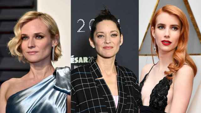 Diane Kruger, Marion Cotillard y Emma Roberts llevando un pendiente.