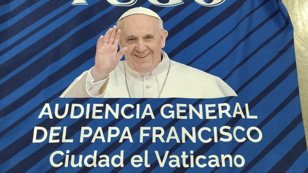 Detalle de la camiseta conmemorativa del acto. Foto: Yugo UDS