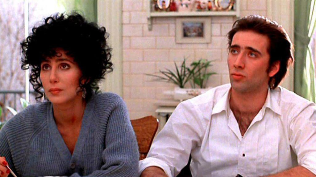 Cher y Nicolas Cage en 'Hechizo de luna'
