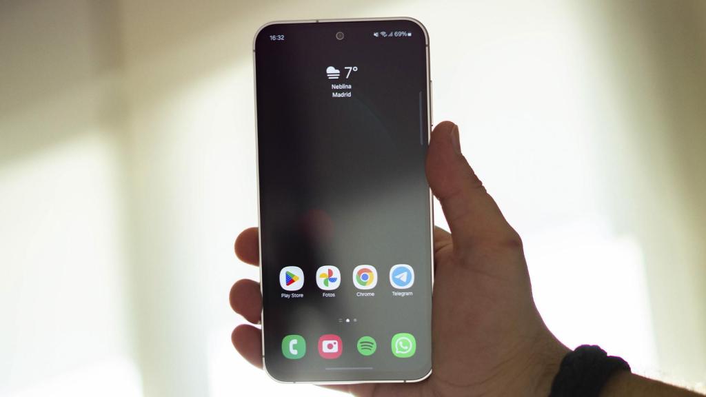 Samsung Galaxy S23 FE