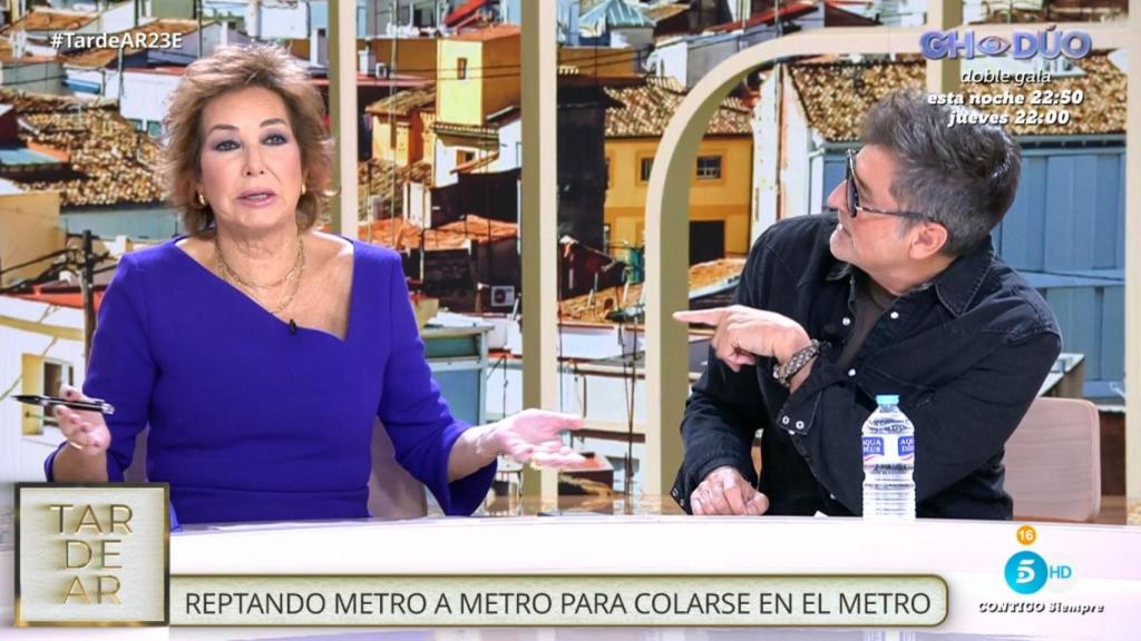 Ana Rosa Quintana en 'TardeAR' junto a Antonio Hidalgo.