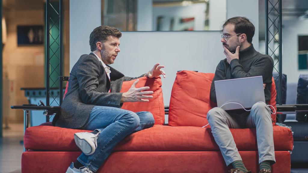 Jarno Zaffelli, CEO de Dromo, durante su entrevista con EL ESPAÑOL dentro de los salones de IFEMA