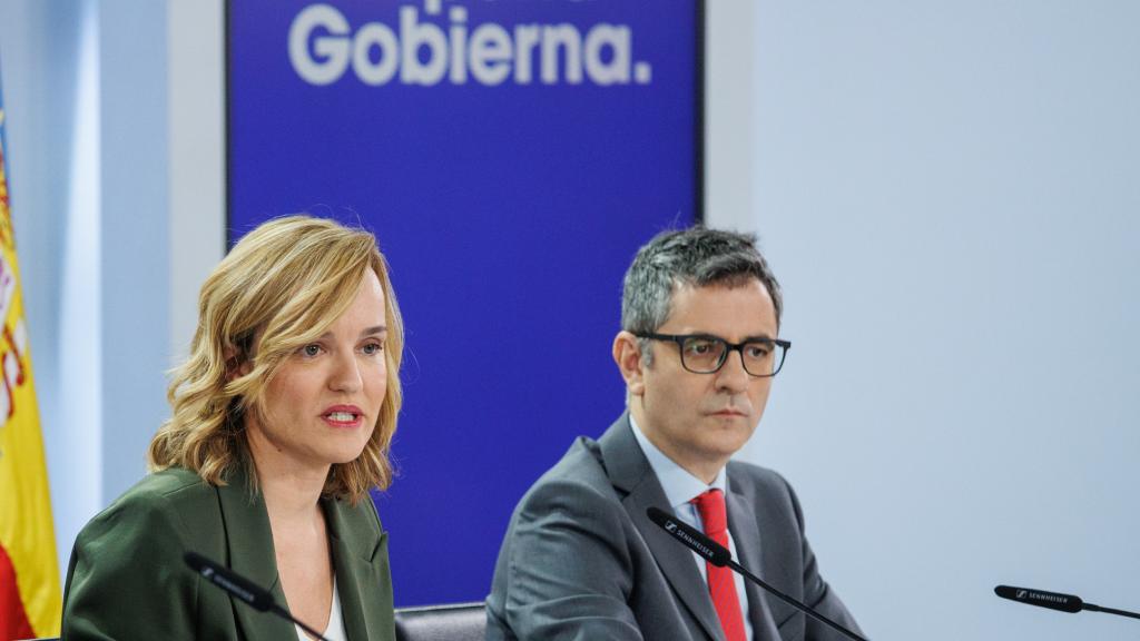 Los ministros Pablo Bustinduy (Derechos Sociales), Pilar Alegría (Educación) y Félix Bolaños (Justicia).