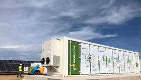 Bateria instalada en una planta fotovoltaica de Iberdrola.