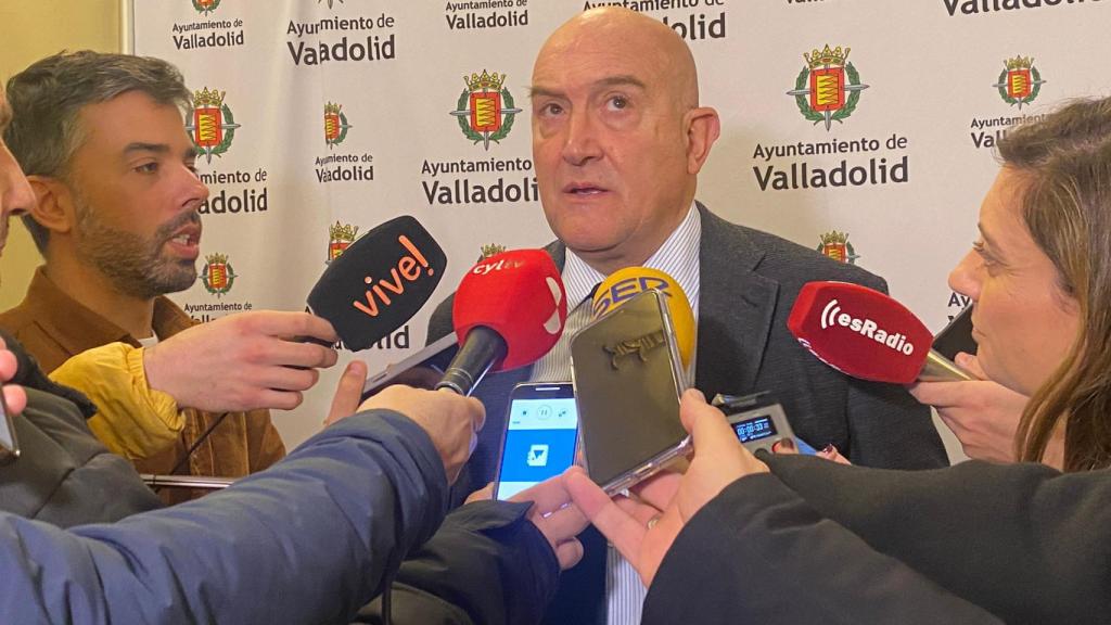 El alcalde de Valladolid, Jesús Julio Carnero, en declaraciones posteriores a la presentación del FIP Platinum