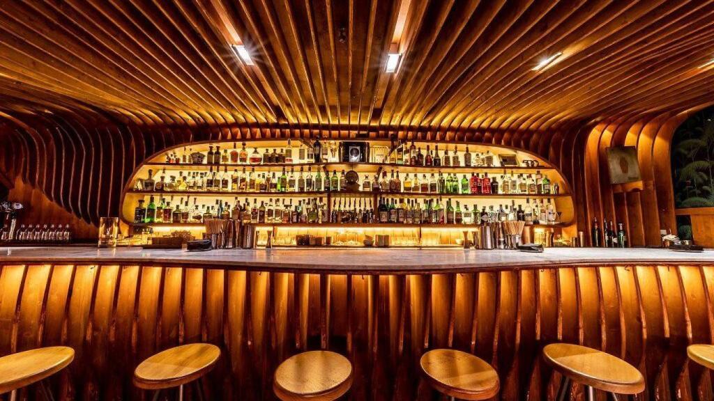 Conoce el motivo por el que la coctelería Paradiso cierra en Barcelona.