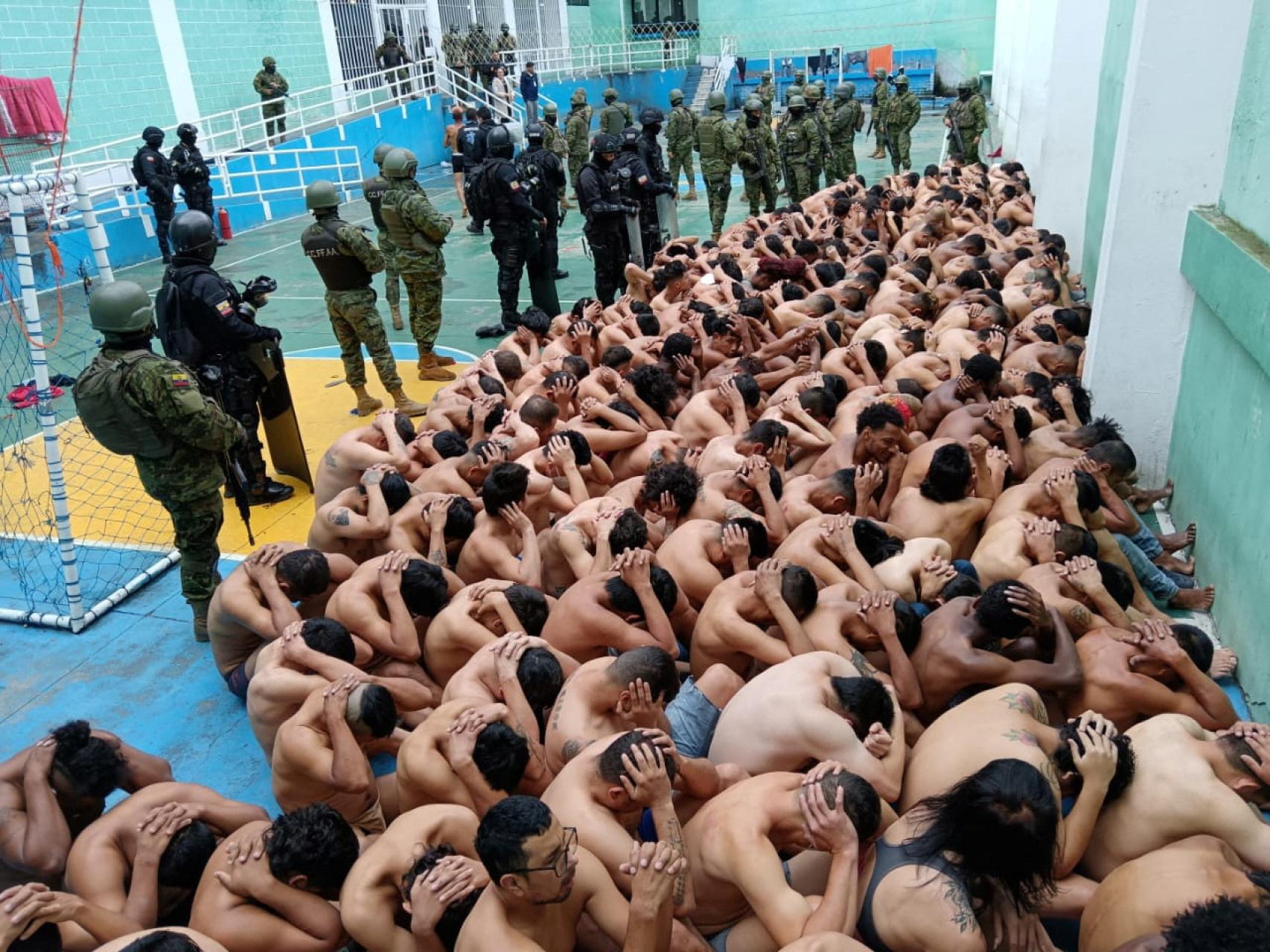 Decenas de prisioneros el pasado 14 de enero en una cárcel de Ecuador.