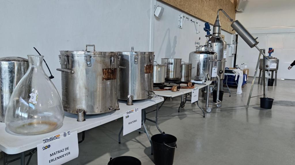 Instrumentos para la fabricación de MDMA.