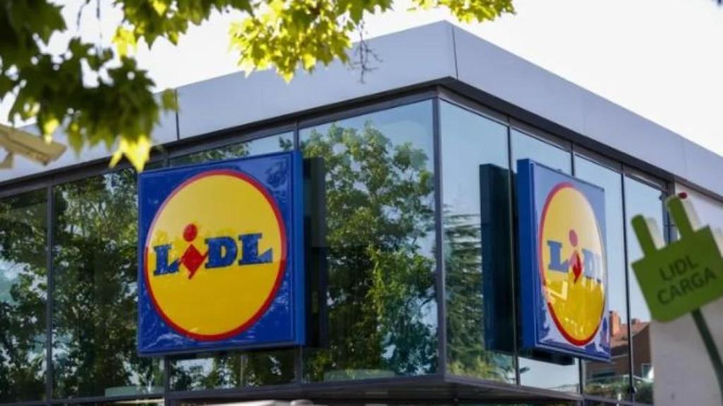 Fachada Lidl.