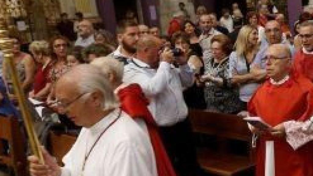 Don Alfonso el día que ordenado canónigo de la catedral.