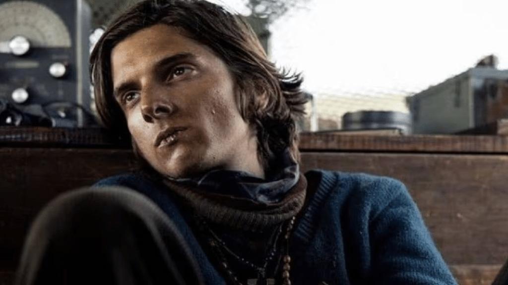 Matías Recalt da vida a Roberto Canessa en 'La sociedad de la nieve'.