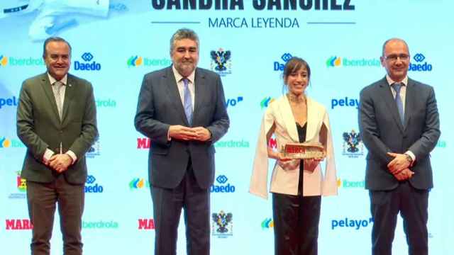 Sandra Sánchez recibe el 'MARCA Leyenda'. Foto: Ayuntamiento de Talavera.