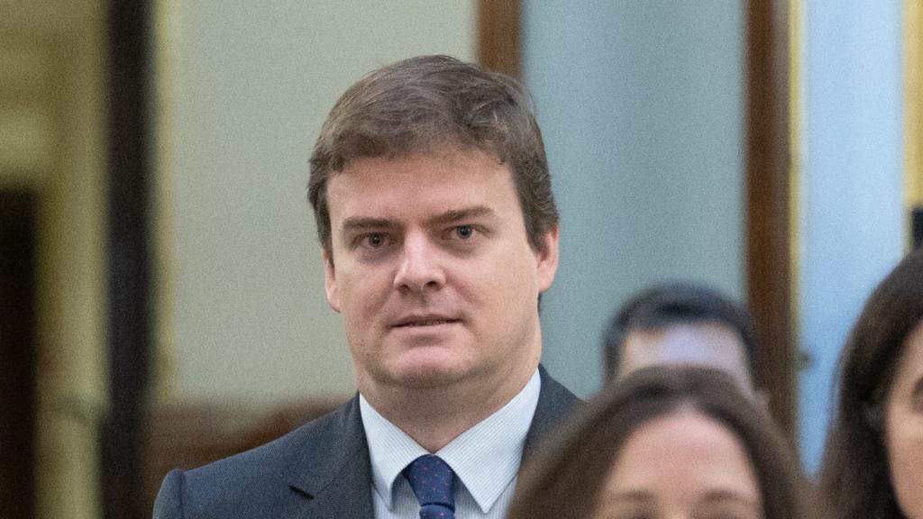 El letrado mayor del Congreso, Fernando Galindo (2d), el pasado mes de noviembre.