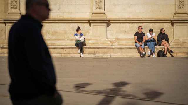 El calor pone en jaque al turismo en Sevilla: habrá menos visitantes y gastarán menos dinero