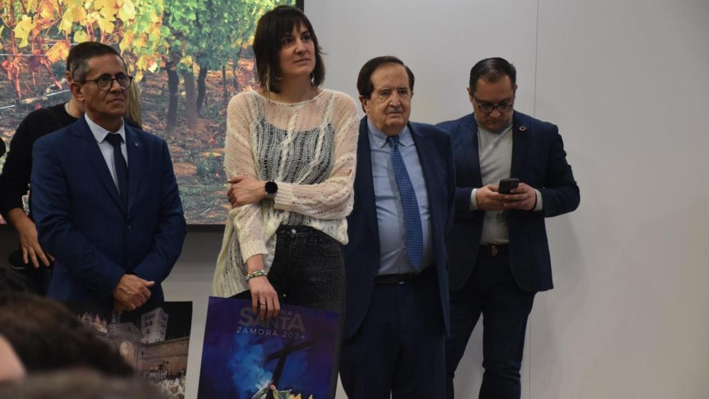 El expresidente de la Junta, Juan José Lucas, presente en la presentación de Zamora en Fitur