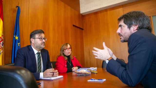 Reunión del consejero de Educación y Cultura de Castilla-La Mancha, Amador Pastor, con el ministro de Cultura, Ernest Urtasun, este miércoles en Toledo