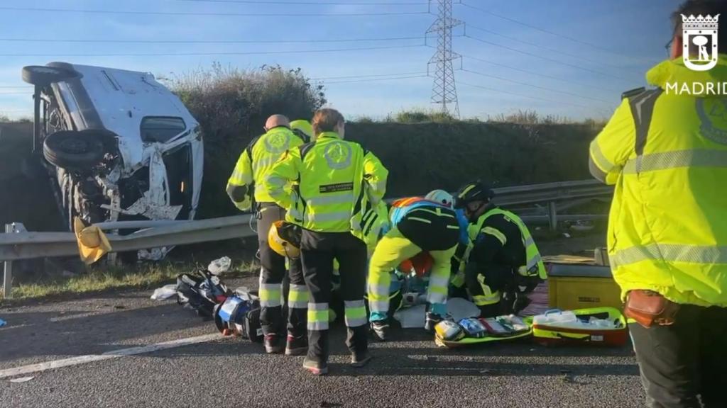 Los servicios de emergencia en el lugar del suceso.